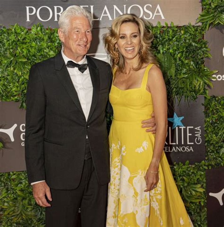 Alejandra Silva Biography, Age, Height, Husband, Net Worth, Family