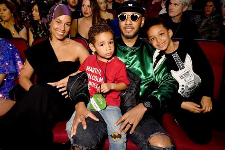 Alicia Keys Biography, Age, Height, Husband, Net Worth, Family