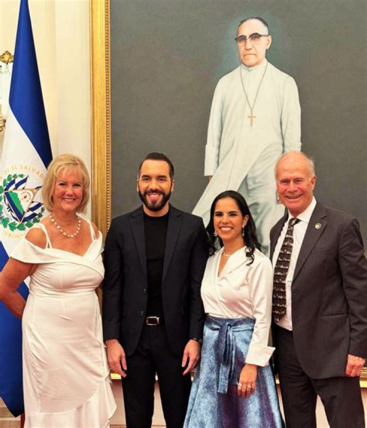 Armando Bukele Kattán biografía, edad, altura, esposo, net worth, familia