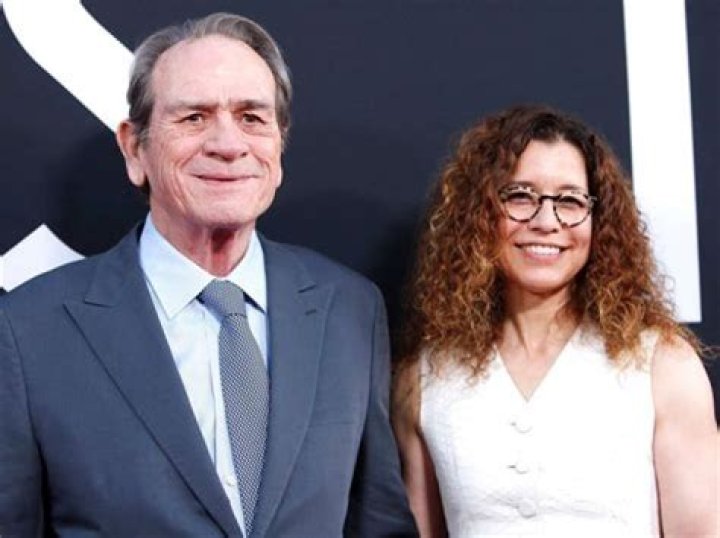 Cassandra Jones biografía, edad, altura, esposa, net worth, familia