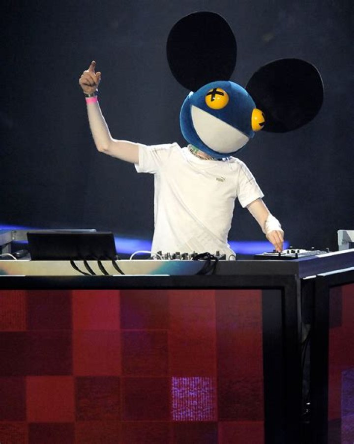 Deadmau5 Biography, Age, Height, Wife, Net Worth, Family