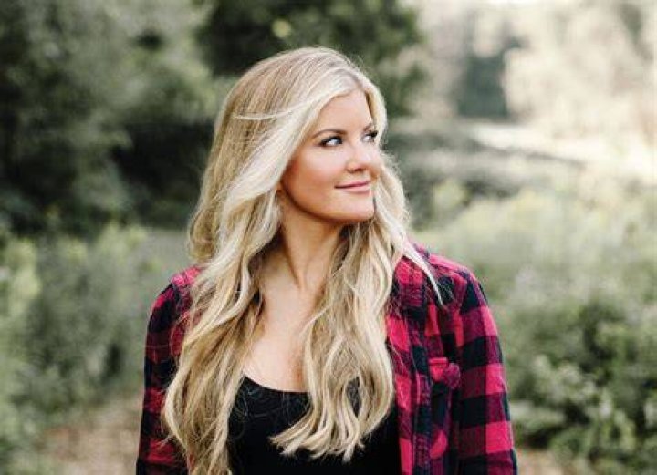 Emily Fox Biography, Age, Height, Husband, Net Worth, Family