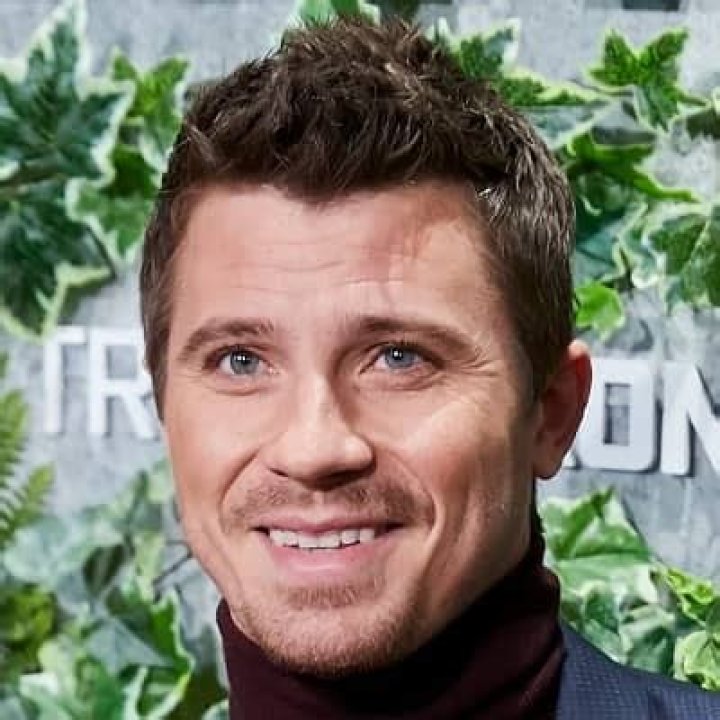Garrett Hedlund Biography, Age, Height, Wife, Net Worth, Family