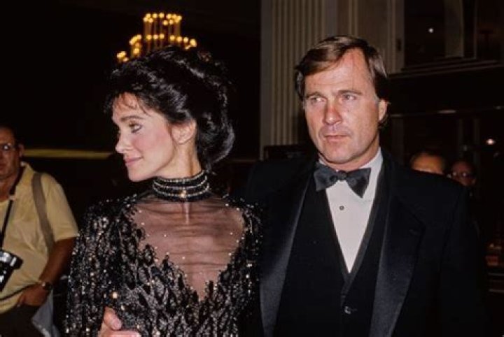 Gil Gerard Biography, Age, Height, Wife, Net Worth, Family