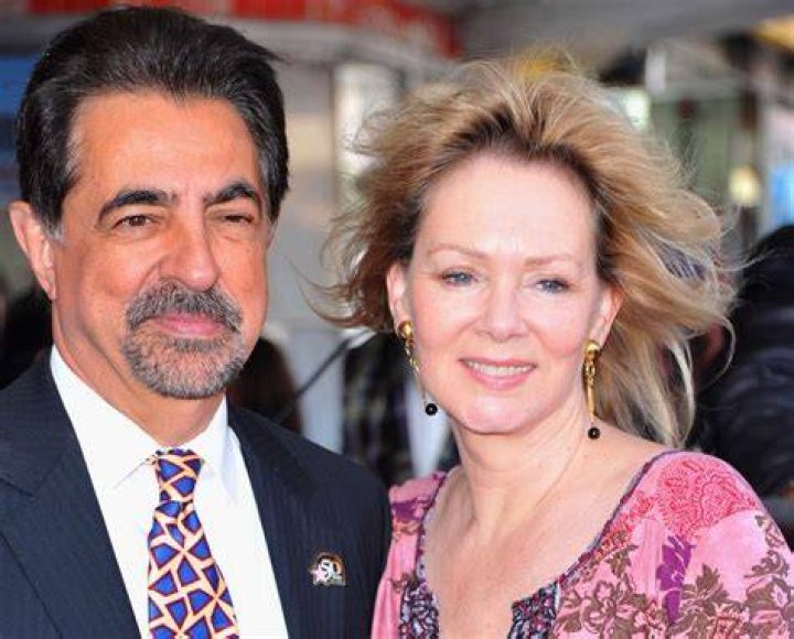 Jean Smart Biography, Age, Height, Husband, Net Worth, Family