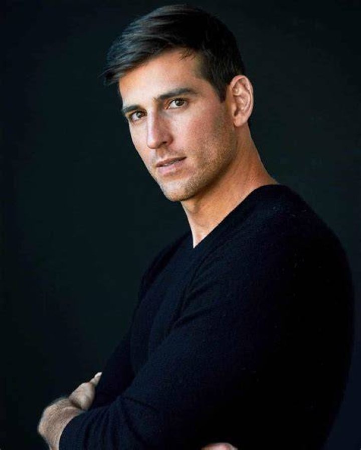 Jerry Stovin Biography, Age, Height, Wife, Net Worth, Family