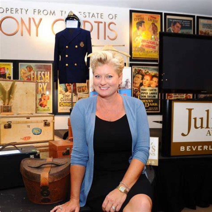 Jill Vandenberg Curtis Biography, Age, Height, Husband, Net Worth, Family