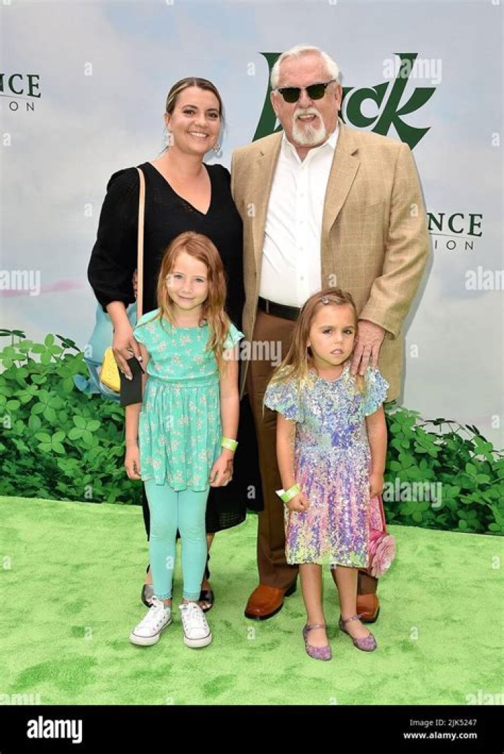 John Ratzenberger Biography, Age, Height, Wife, Net Worth, Family