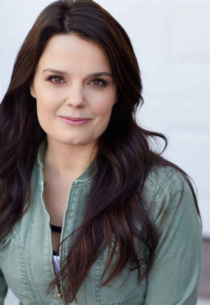 Kimberly J. Brown Biography, Age, Height, Husband, Net Worth, Family