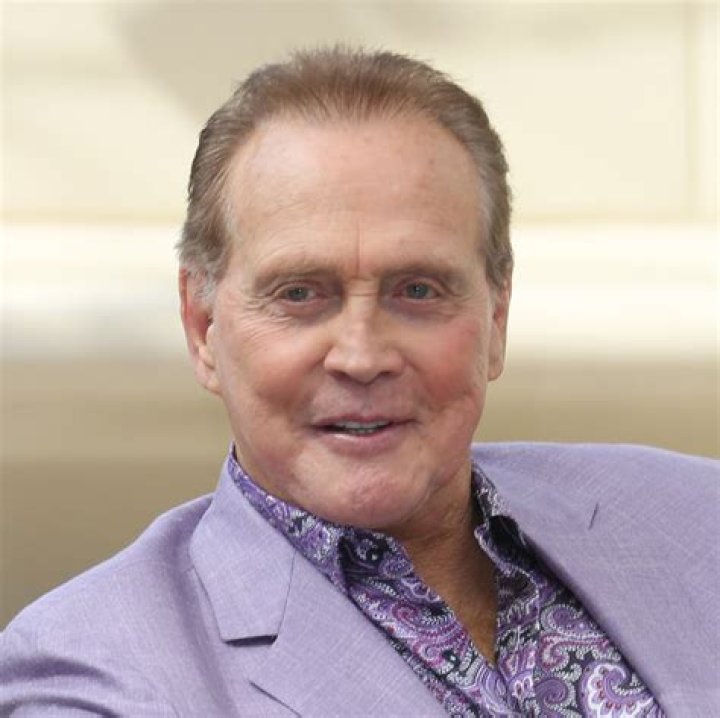 Michael Roberts Biography, Age, Height, Wife, Net Worth, Family