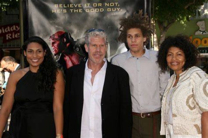 Ron Perlman Biography, Age, Height, Wife, Net Worth, Family