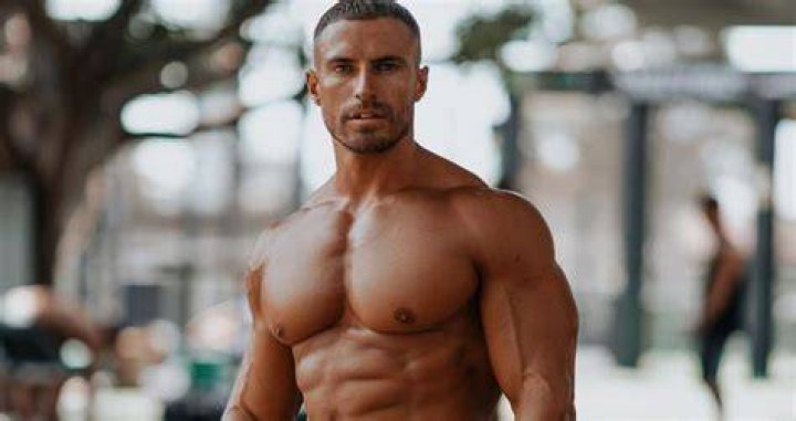 Scott Thurston Biography, Age, Height, Wife, Net Worth, Family