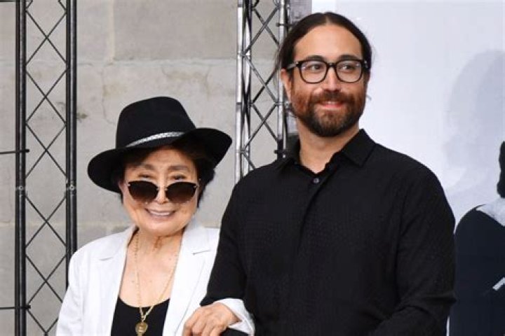 Sean Lennon Biography, Age, Height, Wife, Net Worth, Family