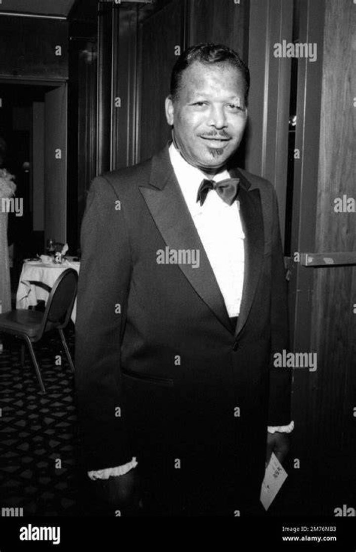Sugar Ray Robinson Biography, Age, Height, Wife, Net Worth, Family