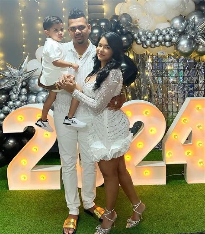 Sunil Narine Biography, Age, Height, Wife, Net Worth, Family