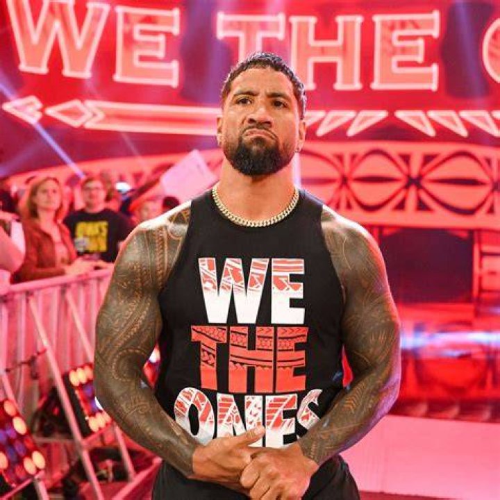 The Usos Biography, Age, Height, Wife, Net Worth, Family